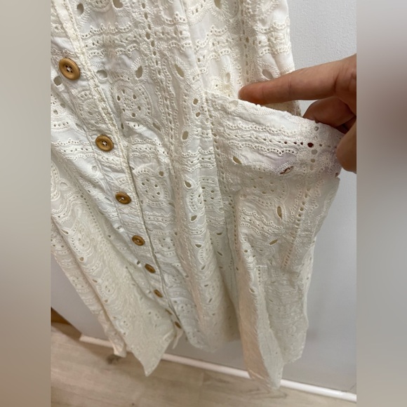 Nwot Anthropologie cream colored eyelet dress. Size 12 - Picture 5 of 8